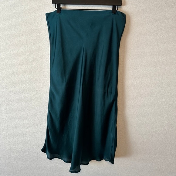 Leith Skirt - Picture 2 of 3